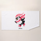 Pingouin de Noël dans un Casquette et écharpe sur (Serviette de bain)