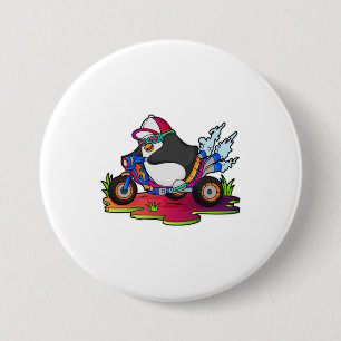 Pinguïn als fietser met motorfiets ronde button 7,6 cm