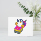 Pinguïn als kapper met scheermes briefkaart (Staand voorkant)