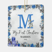 Pinguïn Monogram Baby Stats Eerste Kerstmis Keramisch Ornament (Links)
