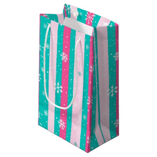 Pink and Mint Vertical Striped Snowflake Klein Cadeauzakje (Voorkant Gekanteld)