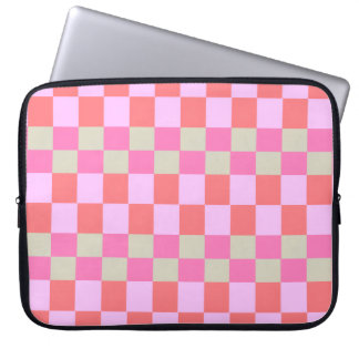 Pink and Sand Beige Retro Checkerboard Pattern Laptop Sleeve