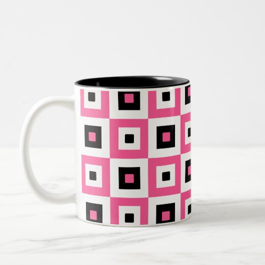 Pink Black and White Checkered Squares Pattern Tweekleurige Koffiemok (Links)