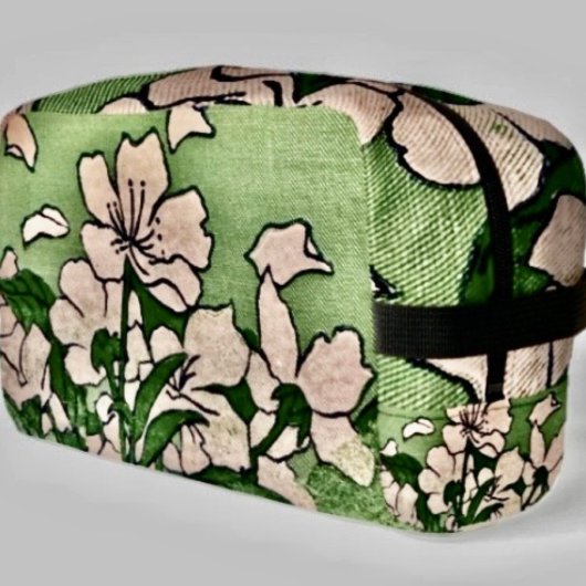 Pink Blossom Cascade  Toilettasje