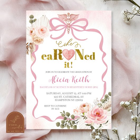 Pink Boho Coquette Pampas Grass She eaRNed it grad Kaart
