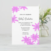 Pink Daisies Graduation Party Invitation (Debout devant)