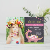 Pink Dino invitation anniversaire avec photo (Debout devant)
