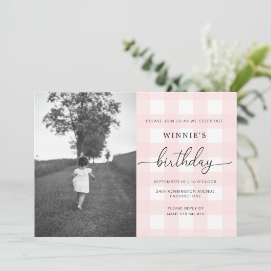 Pink En vichy Photo Invitation Anniversaire (Debout devant)