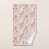 Pink Feathers Delicate White Monogrammed Bad Handdoek (Handdoek)