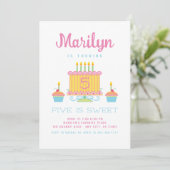 Pink Five est douce 5e anniversaire Invitation (Debout devant)