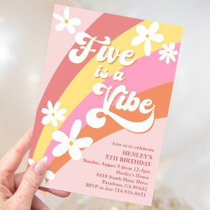 Pink Five is een Vibe Retro Daisies Rainbow Birthd Kaart