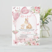 Pink Floral Bunny Pink Bow Baby Shower Invitation (Debout devant)