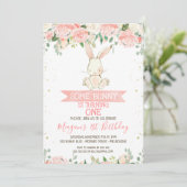 Pink Floral Bunny Rabbit 1st Birthday Kaart (Staand voorkant)