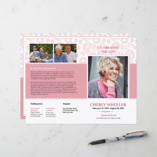 Pink Floral Funeral Program Sjabloon (Voorkant / Achterkant in situ)