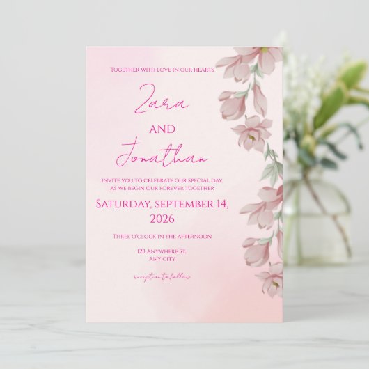 Pink floral invitation (Debout devant)