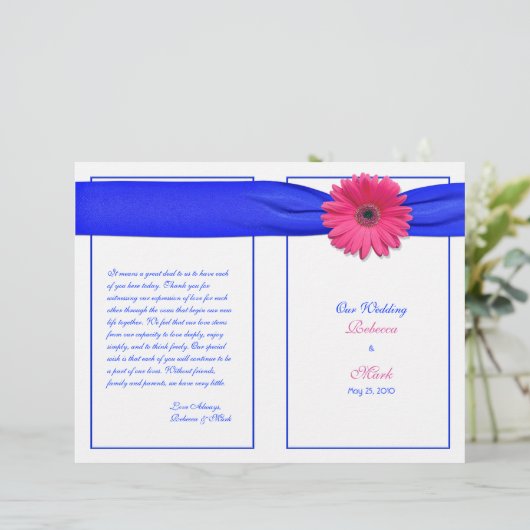 Pink Gerber Daisy Blue Ribbon Wedding Programme (Debout devant)