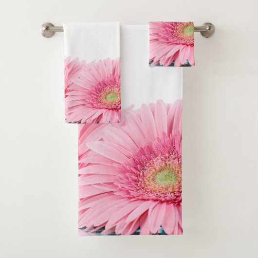 Pink Gerbera Daisies Elegant Foto Bad Handdoek (Insitu)