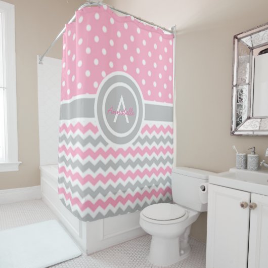 Pink Gray Polka Dot Chevron Douchegordijn (In situ)