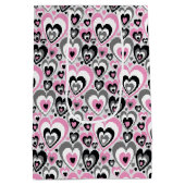 Pink Grey Black Hearts Pattern. Gift Bag Medium Cadeauzakje (Achterkant)