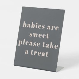 Pink Grey Boho Typografie Baby shower Favoriet Reclamebord Met Voetstuk