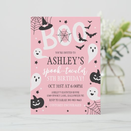 Pink Halloween Birthday Invitation (Debout devant)