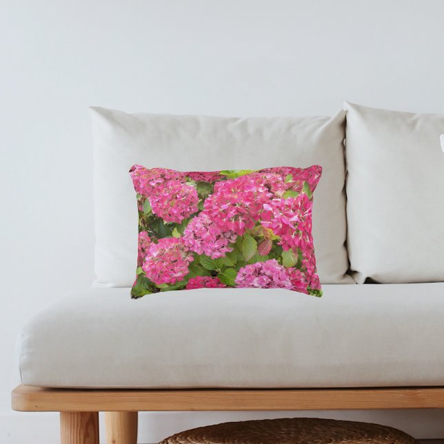 Pink Hydrangea Blooms Floral Accent Kussen (In Situ Sofa)