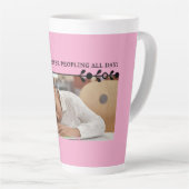 Pink Introvert Mème Latte Mug (Angle droit)
