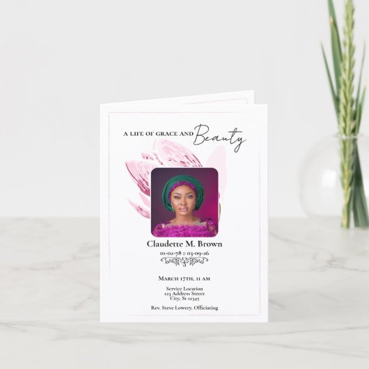 Pink Magnolia Minimal Bifold Memorial Program (Voorkant)
