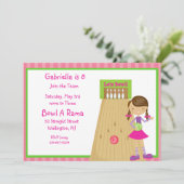 Pink, mignonne, Invitation de la partie de bowling (Debout devant)