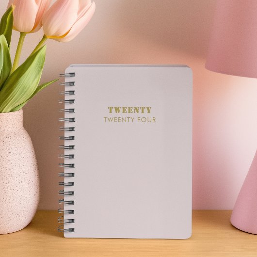 Pink or pur minimum vingt-quatre script