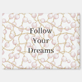 Pink Pearls Gold Chain Birthday Magneet