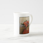 Pink Peony Bouquet Bone China Mug (Devant droit)