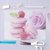 Pink Raspberry Macarons French Pastry Foto Tissuepapier (Craft)