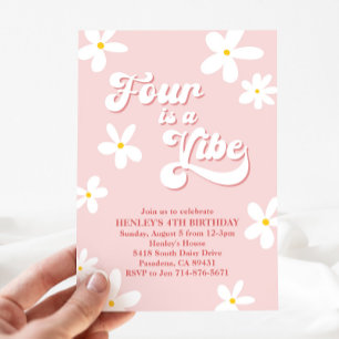 Pink Retro Daisy Four is een vibe verjaardag Kaart
