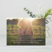 Pink Retro Grad Graduation Photo Invitation (Debout devant)