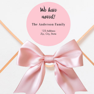 Pink we hebben een nieuw adres verplaatst ronde sticker