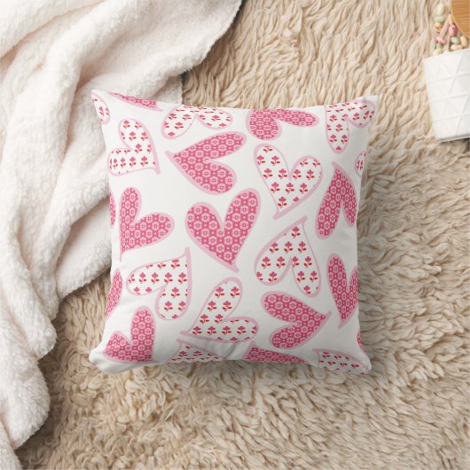 Pink Whimsical Floral Hearts Pattern Kussen (Deken)