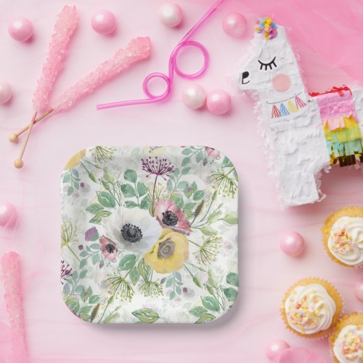 Pink, white and yellow anemones, paper plates. papieren bordje (Feest)