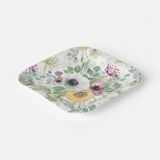 Pink, white and yellow anemones, paper plates. papieren bordje (Gebogen)