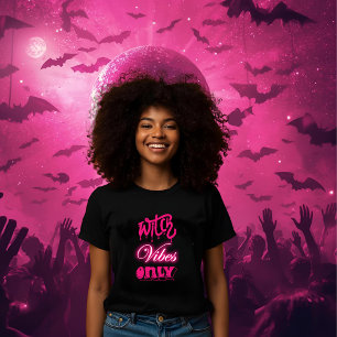 Pink Witch Vibes Only Halloween script vrouw zwart Tri-Blend Shirt