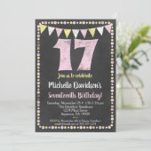 Pink Yellow Chalkboard Invitation 17e anniversaire (Debout devant)