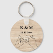 Pinky Promise Custom Couple Monogram en Datum Sleutelhanger (Voorkant)
