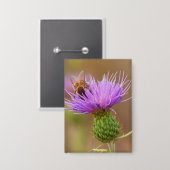 Pin's Fourmi sur la photographie pourpre de Clsoe-Up de (Recto/Verso)