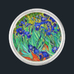 Pin's Irises par Vincent Van Gogh<br><div class="desc">Vincent Van Gogh Irises. Peint en 1889, il fait partie du tableau qu'il a créé dans l'asile Saint Paul-de-Mausole à Saint-Rémy-de-Provence en France. C'est une peinture à l'huile. Cette peinture à l'huile de paysage de beaux-arts représente un champ de plantes de fleurs d'iris. Vincent Van Gogh était un artiste célèbre....</div>