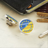 Pin's Soutenez Ukraine Lapel Pin Freedom - Ukrainien Fla (En situation)