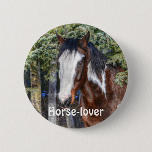 Pinto Paint Stallion & Evergreen Trees Ronde Button 5,7 Cm