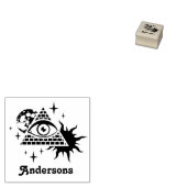 Piramide met het oog en aangepaste naam. 	rubberstempel (Gestempeld)