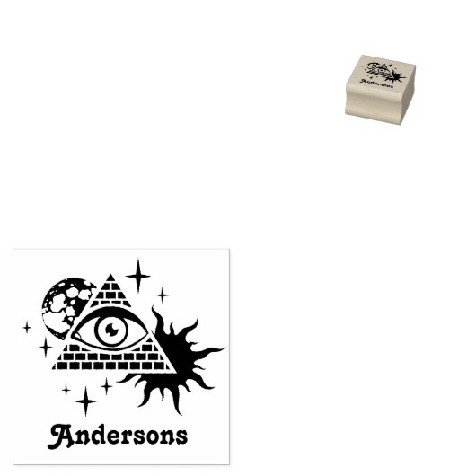 Piramide met het oog en aangepaste naam. 	rubberstempel (Gestempeld)