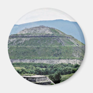 Piramide van de Zon bij Teotihuacan ruïnes, in de Magneet