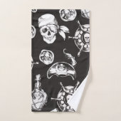 Pirate Skull Ship Wheel (Serviette à main)